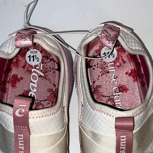 New, Clove Nurse Clara , 11.5